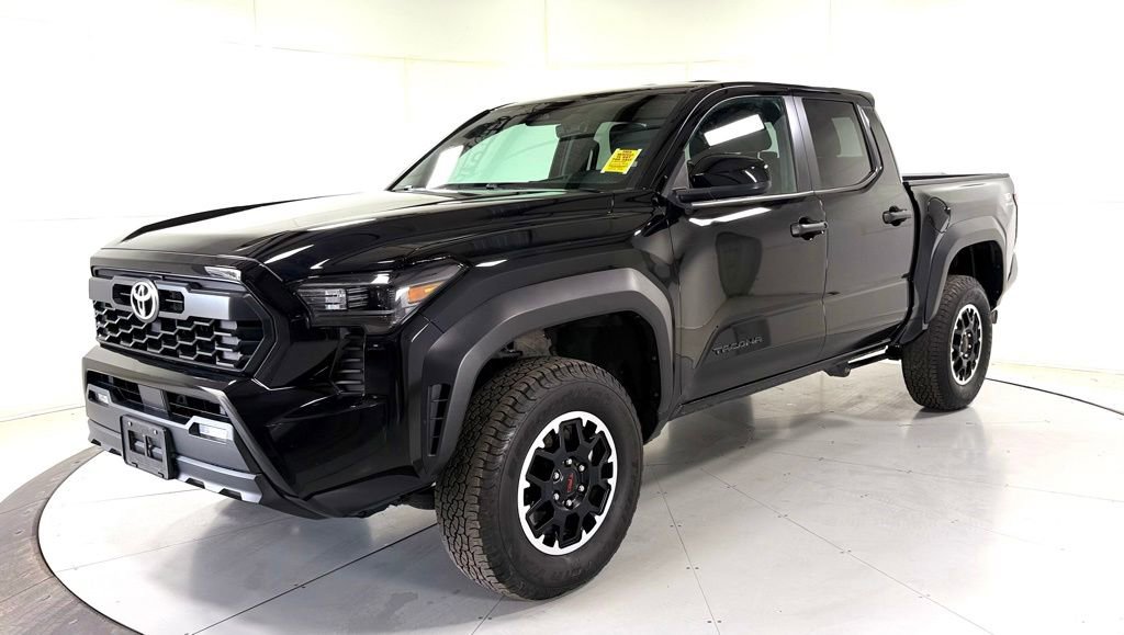 Used 2024 Toyota Tacoma TRD Off-Road AWD/4WD image 8