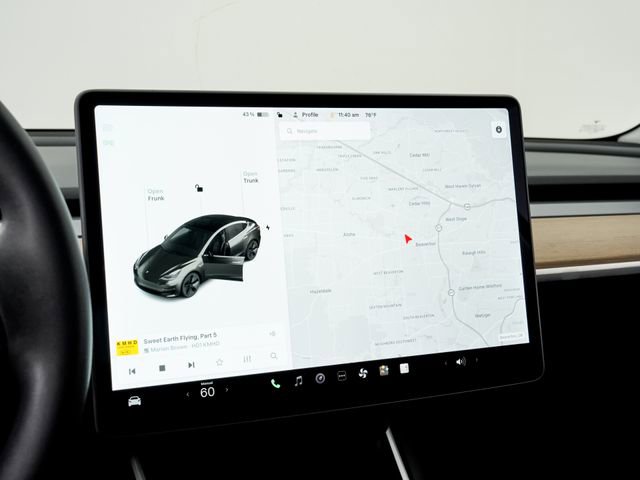 Used 2020 Tesla Model 3 Standard Range Plus image 14