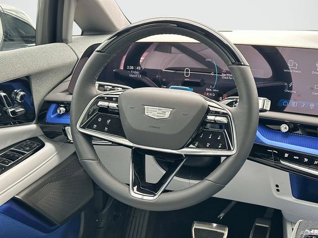 New 2026 Cadillac Optiq Luxury 1 image 5