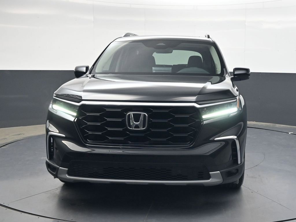 Used 2024 Honda Pilot Touring image 9