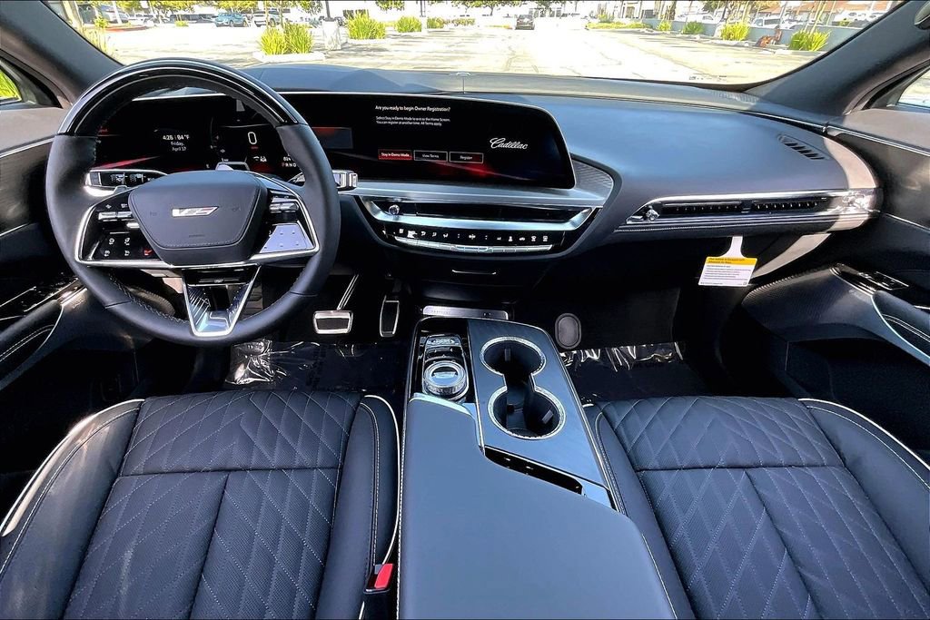 New 2026 Cadillac Lyriq V w/ LPO, Floor Liner Package AWD/4WD image 7