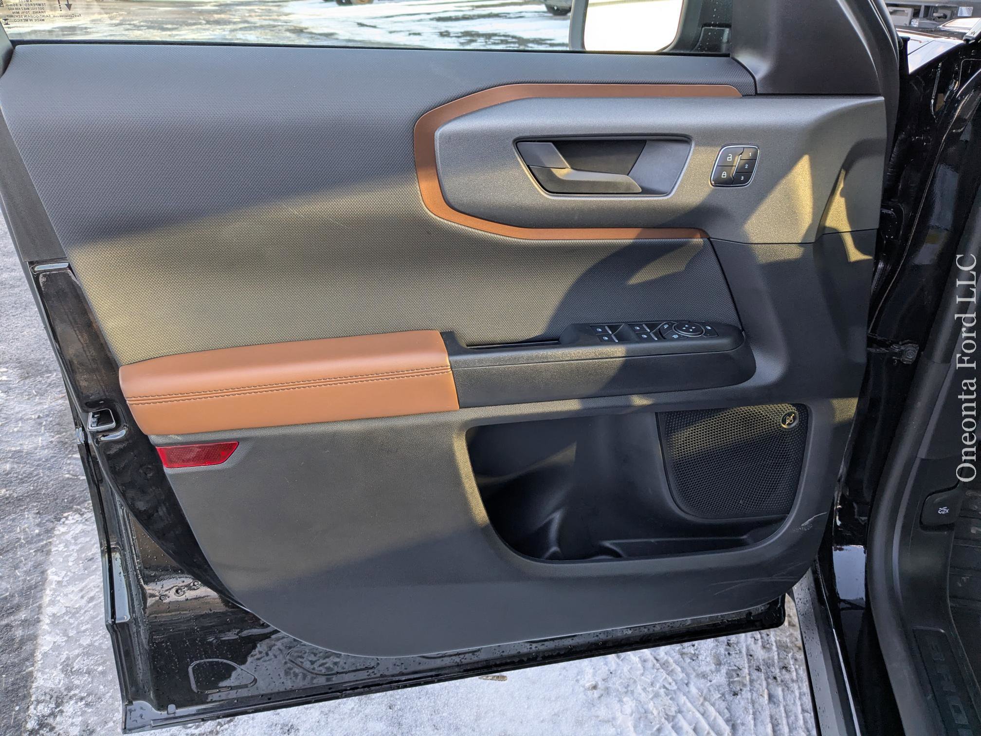 Used 2025 Ford Bronco Sport Outer Banks w/ Outer Banks Tech Package+ image 20