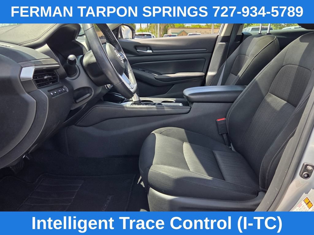 Used 2024 Nissan Altima 2.5 SV w/ SV Premium Package FWD image 15