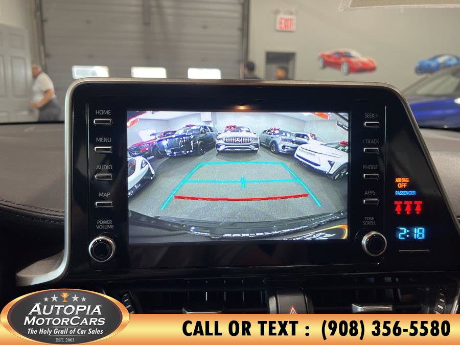 Used 2019 Toyota C-HR XLE FWD image 27