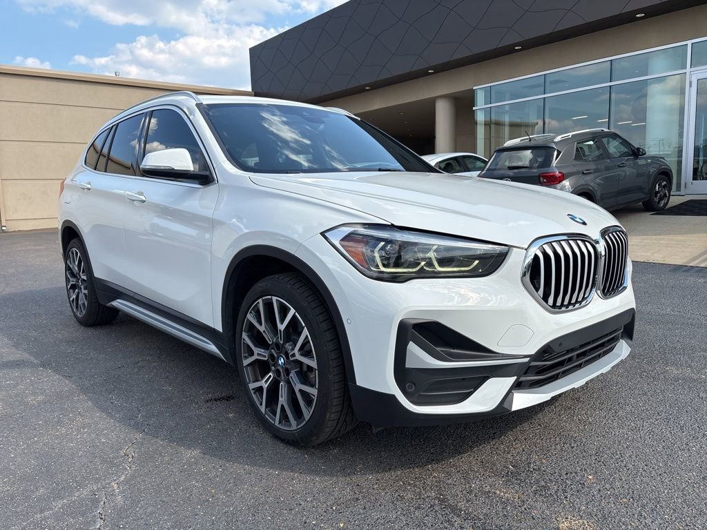 Used 2021 BMW X1 sDrive28i w/ Premium Package image 3