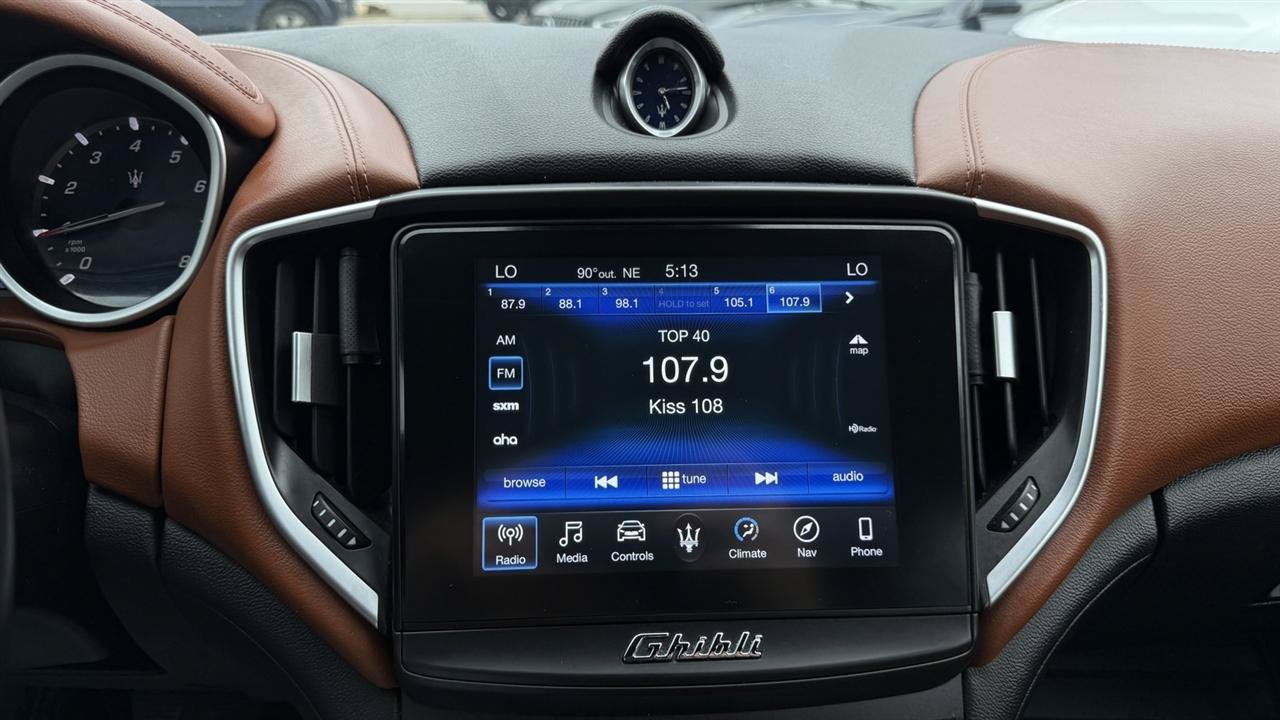 Used 2017 Maserati Ghibli S Q4 AWD/4WD image 48