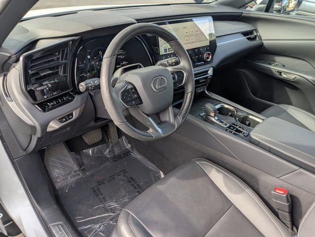 Used 2025 Lexus RX 350 w/ Convenience Package image 12
