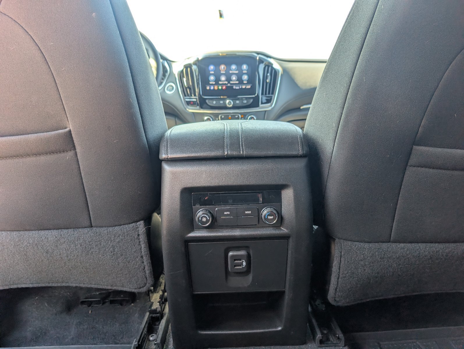 Used 2023 Chevrolet Traverse LT FWD image 30