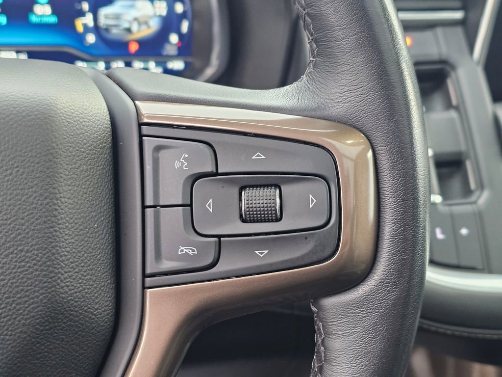 Used 2022 Chevrolet Suburban High Country image 29