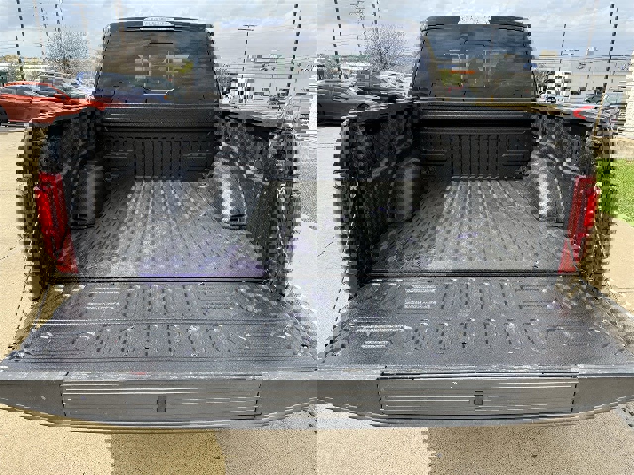 Used 2017 Ford F150 Raptor w/ Equipment Group 802A Luxury image 30