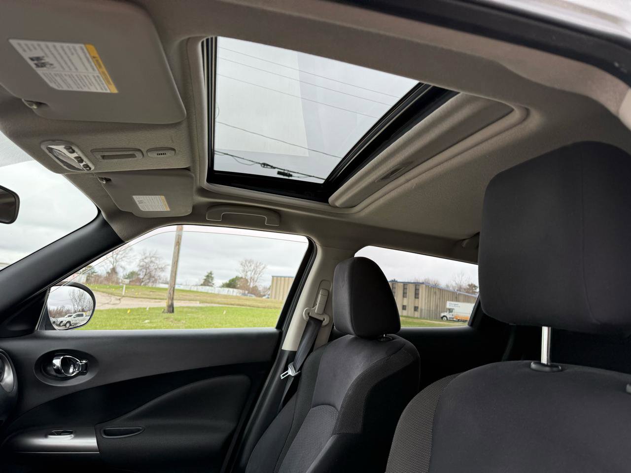 Used 2012 Nissan Juke SV image 16