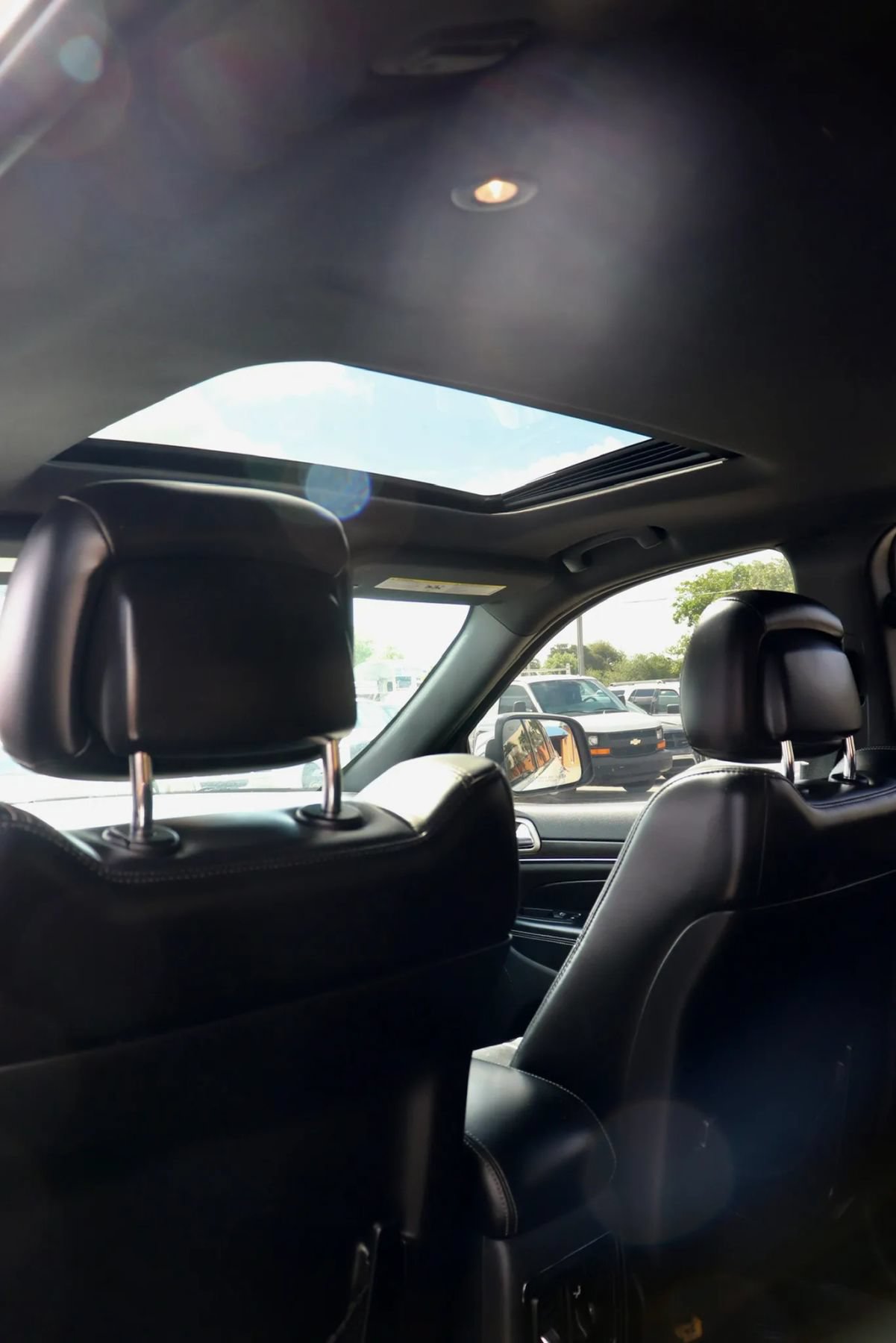 Used 2019 Jeep Grand Cherokee Summit AWD/4WD image 35