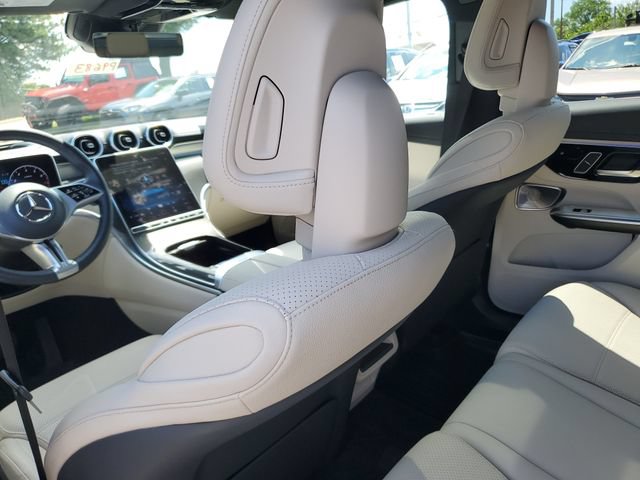 Used 2023 Mercedes-Benz GLC 300 4MATIC image 13