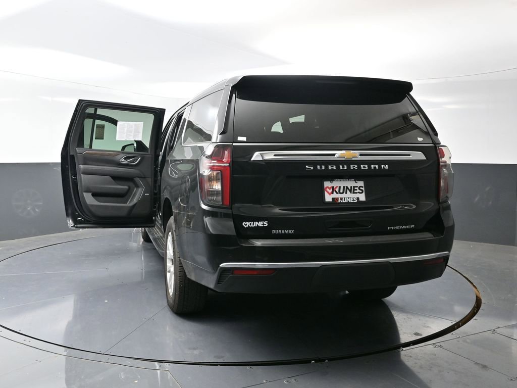 Used 2024 Chevrolet Suburban Premier image 60
