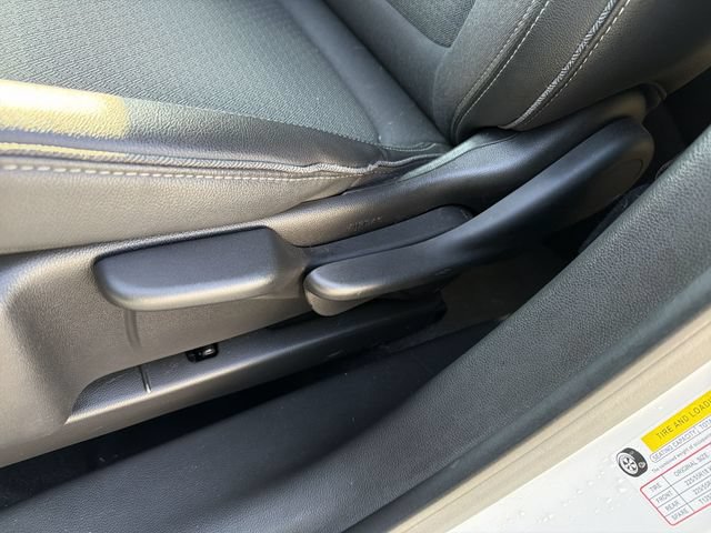 Used 2025 Buick Encore GX Preferred AWD/4WD image 14
