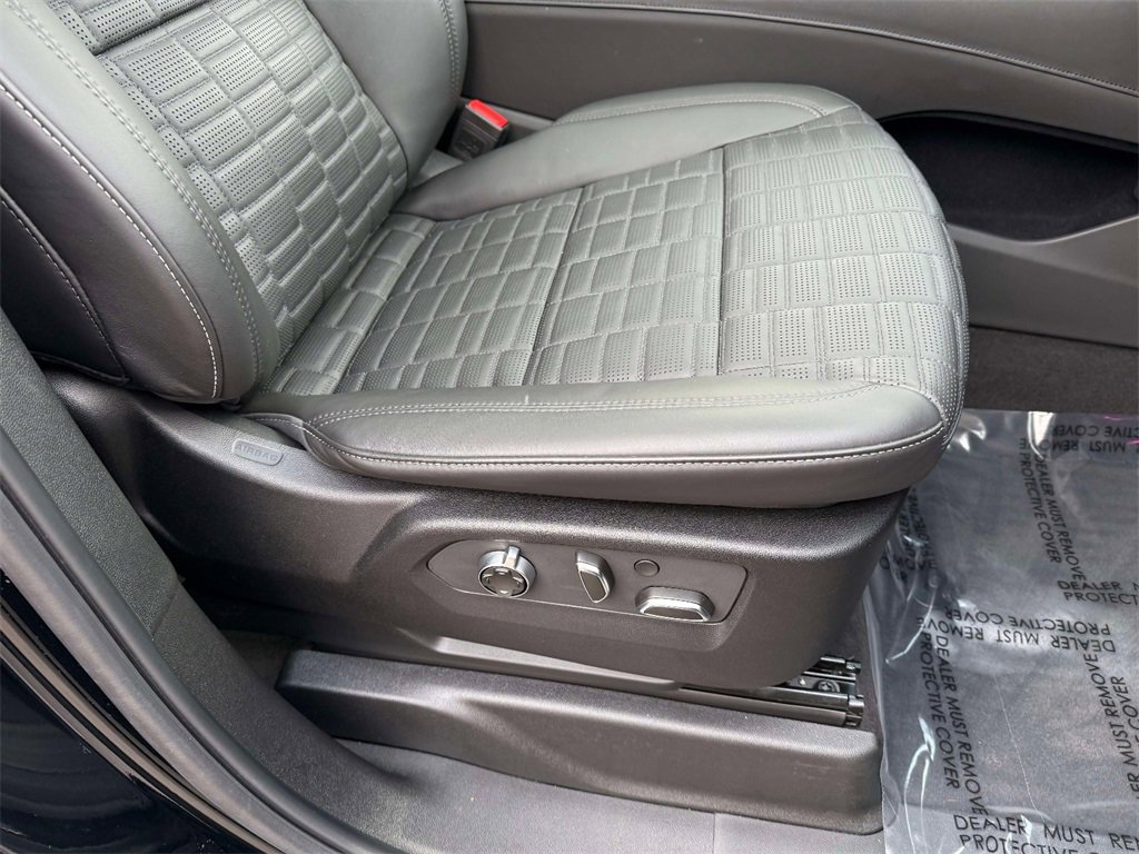 Used 2024 Cadillac Escalade ESV Sport Platinum w/ LPO, Floor Liner Package image 15