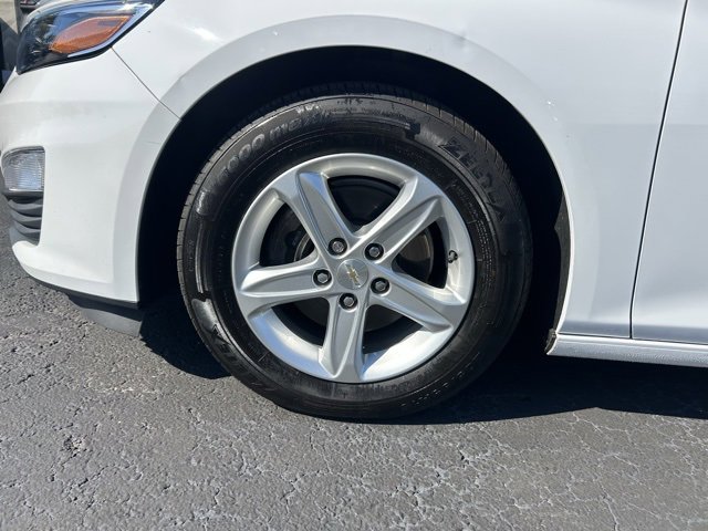 Used 2023 Chevrolet Malibu LS image 9