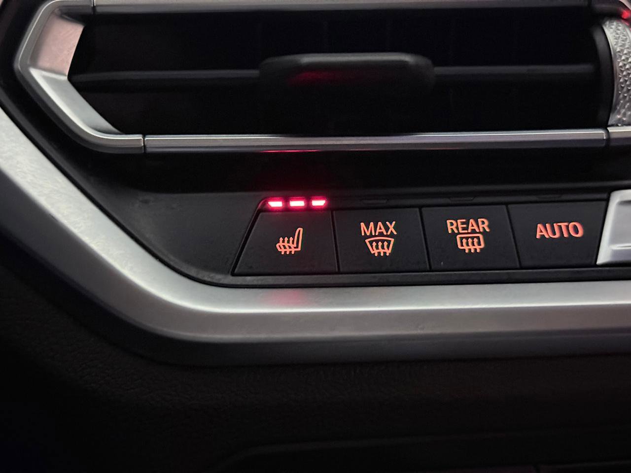 Used 2022 BMW M340i xDrive w/ Driving Assistance Package image 38