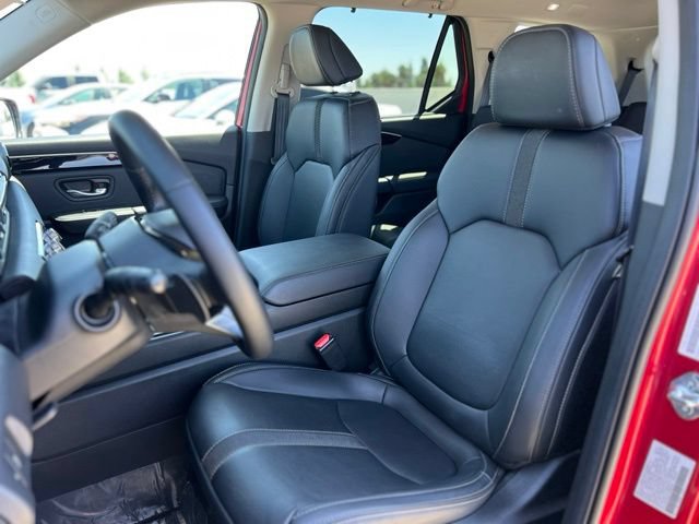 Used 2023 Honda Pilot Touring image 12