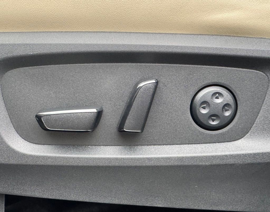 Used 2024 INFINITI QX60 Luxe w/ Cargo Package image 12