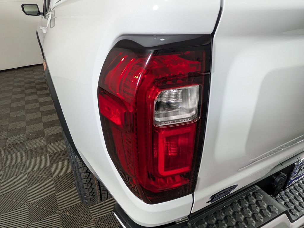 New 2026 GMC Canyon AT4 image 10