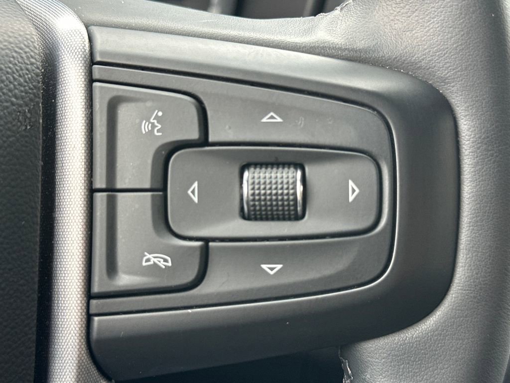 Used 2023 GMC Yukon SLT w/ SLT Luxury Package image 23