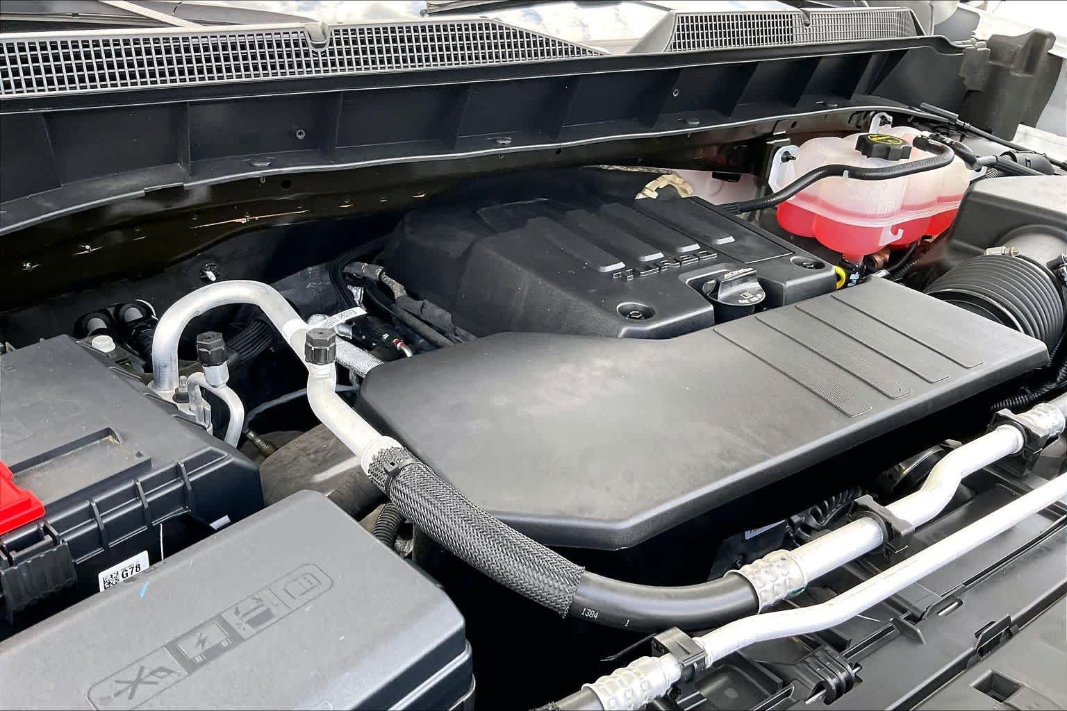 Used 2024 Chevrolet Silverado 1500 W/T w/ Trailering Package AWD/4WD image 32