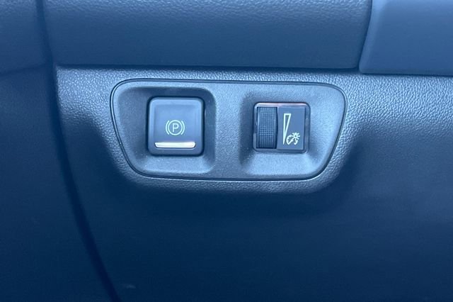 Used 2023 GMC Acadia SLT image 36