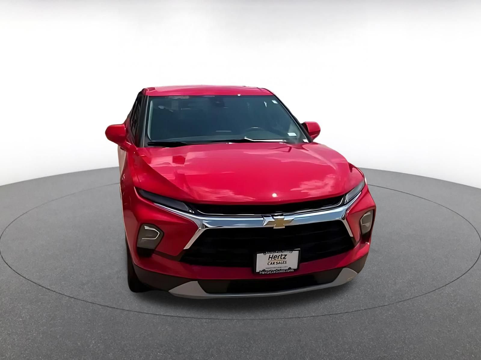 Used 2026 Chevrolet Blazer LT FWD image 4