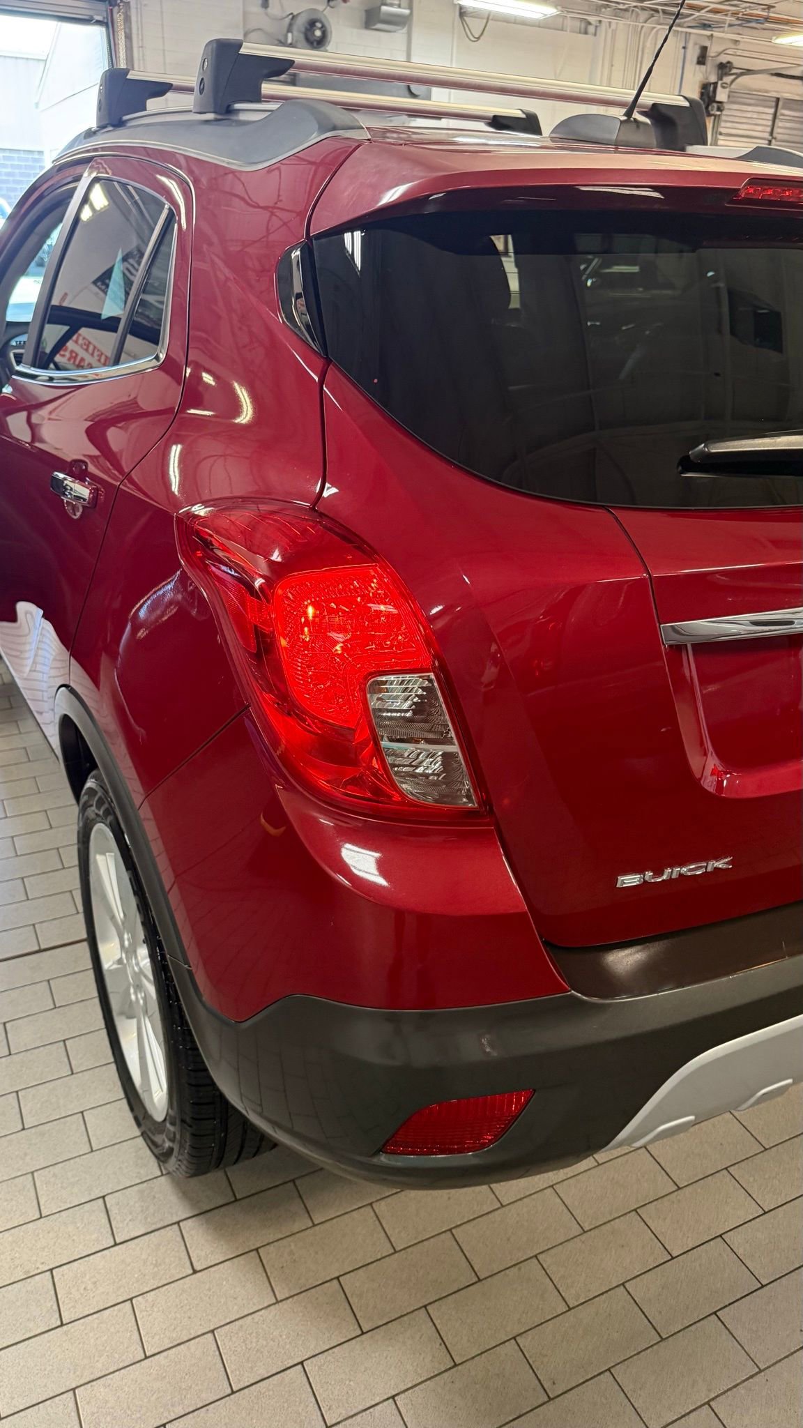 Used 2015 Buick Encore Convenience FWD image 23