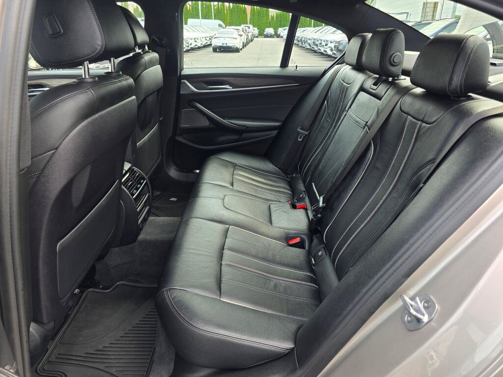 Used 2017 BMW 530i RWD image 17