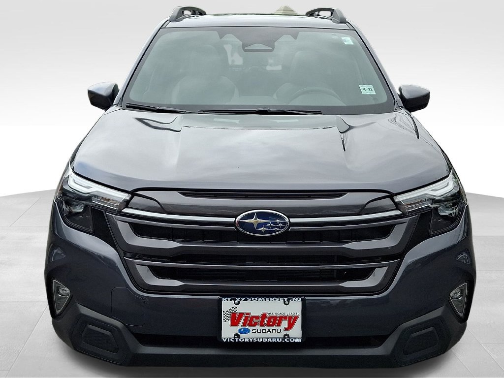 Used 2026 Subaru Forester Premium AWD/4WD image 2