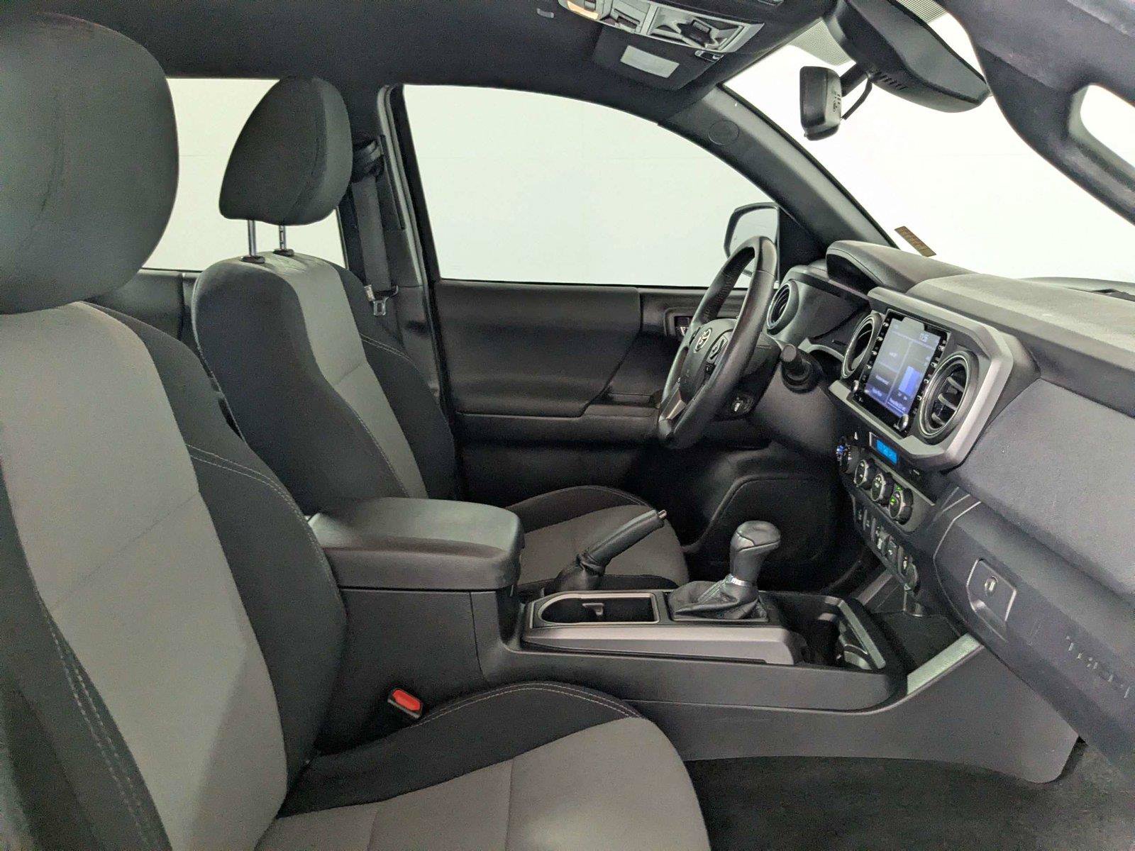 Used 2021 Toyota Tacoma TRD Off-Road w/ Technology Package AWD/4WD image 30
