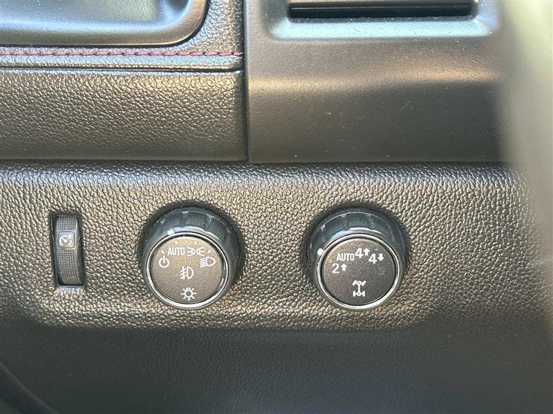 Used 2017 GMC Canyon SLE w/ All Terrain Package AWD/4WD image 15