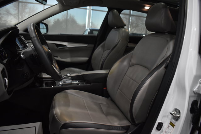 Used 2023 INFINITI QX50 Sensory image 27