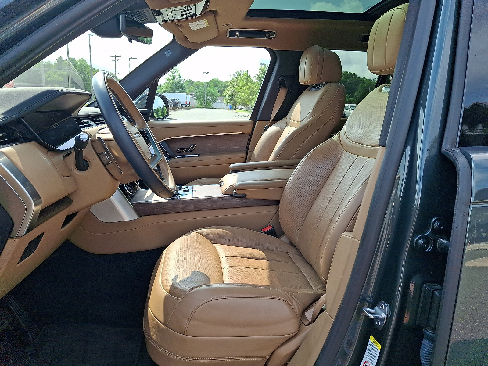 Used 2023 Land Rover Range Rover SE AWD/4WD image 14