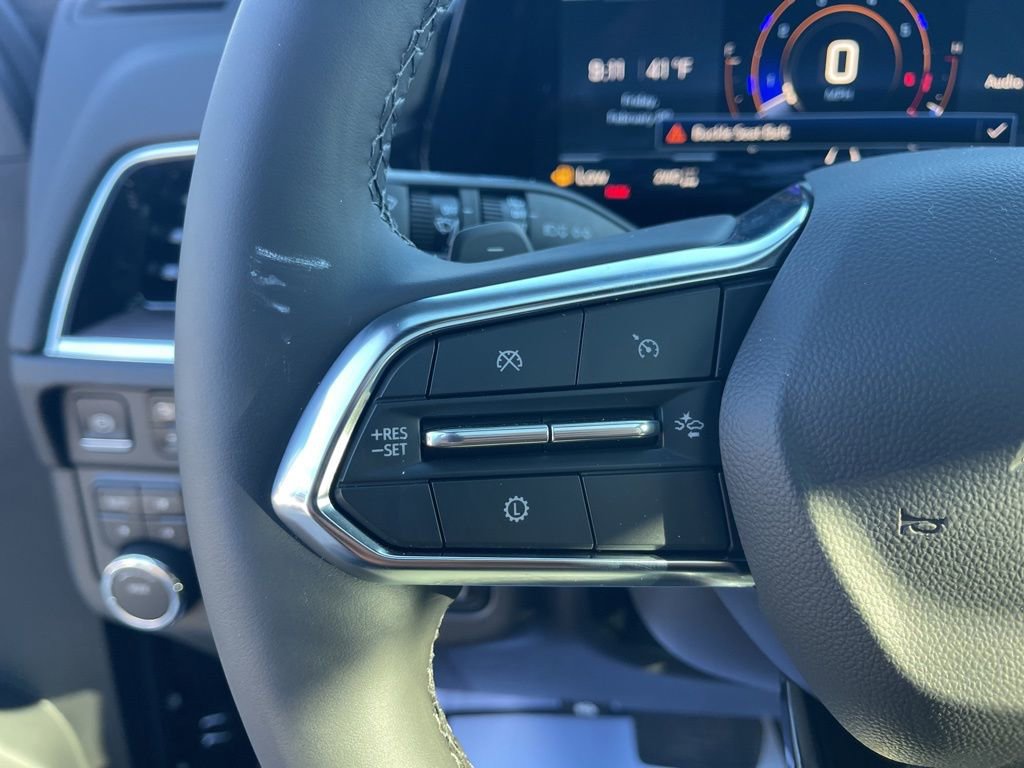 New 2026 Chevrolet Suburban Premier image 28