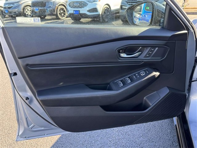 Used 2025 Honda Accord Sport image 14
