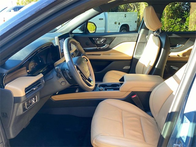 Certified 2023 Lincoln Corsair Reserve w/ Equipment Group 201A image 11