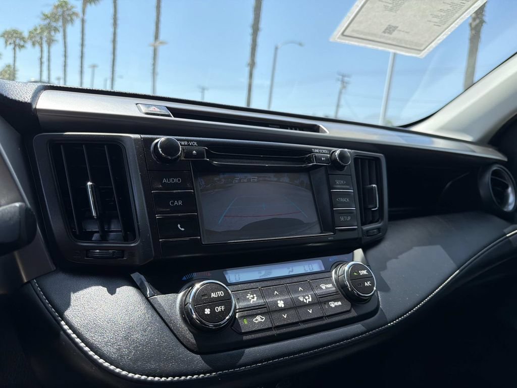 Used 2017 Toyota RAV4 XLE w/ Carpet Mat Package FWD image 24
