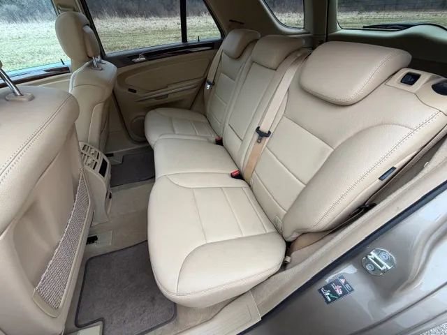 Used 2010 Mercedes-Benz ML 350 4MATIC image 25