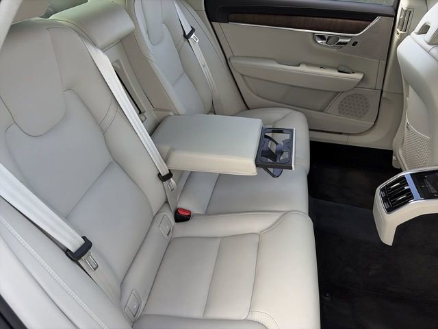 Used 2022 Volvo S90 B6 Inscription w/ Advanced Package image 15
