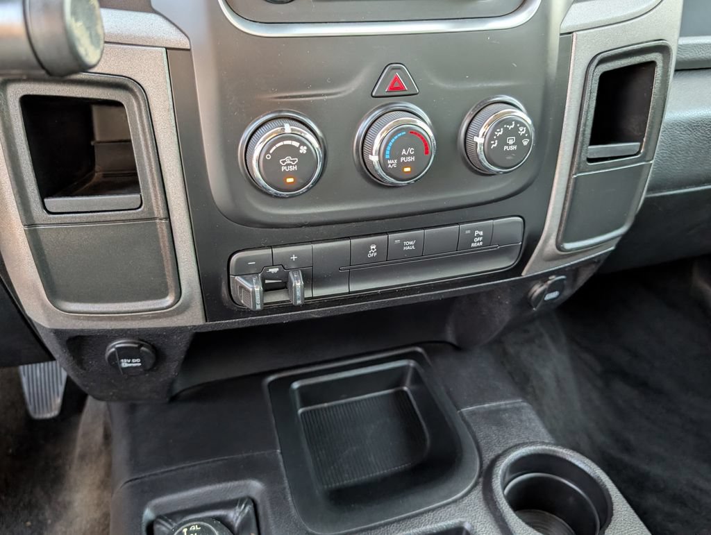 Used 2017 RAM 3500 Tradesman w/ Chrome Appearance Group AWD/4WD image 8