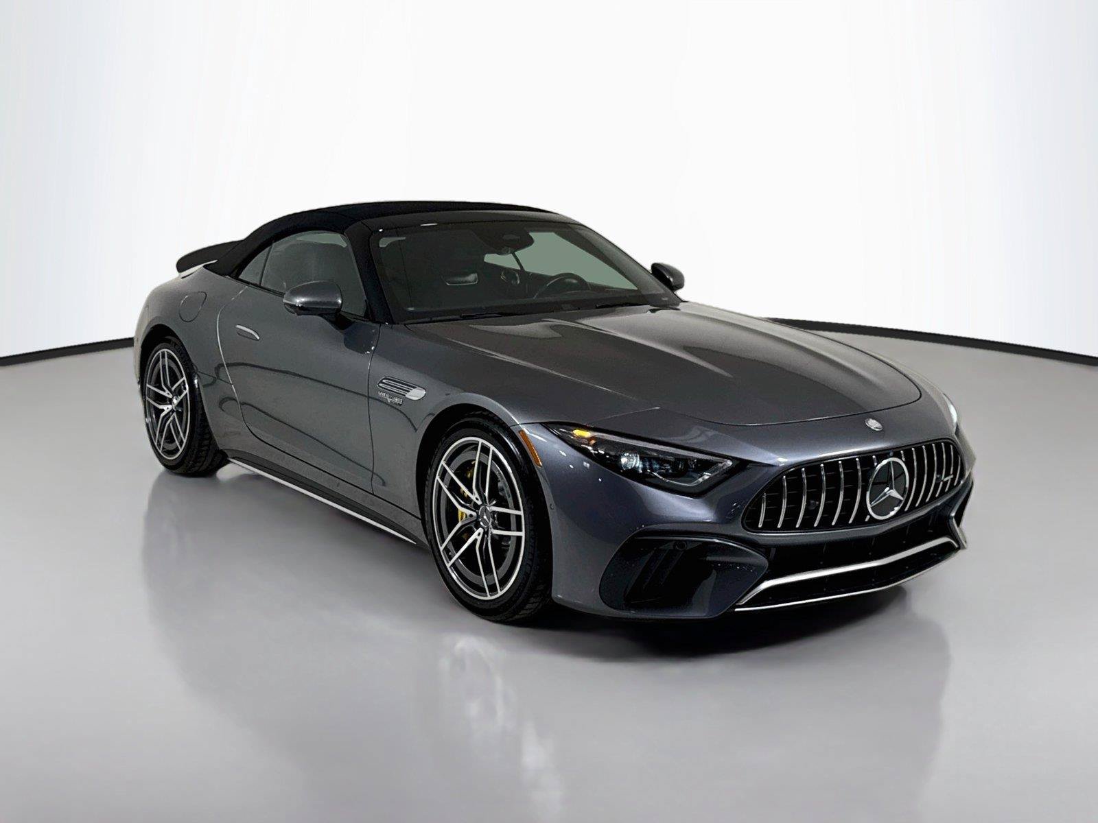 Used 2025 Mercedes-Benz SL 63 AMG 4MATIC image 40