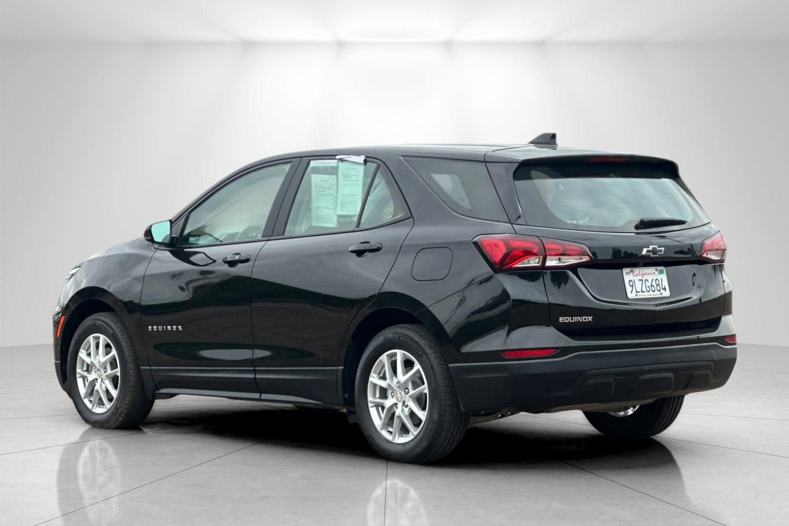Used 2024 Chevrolet Equinox LS w/ LPO, Floor Liner Package FWD image 5