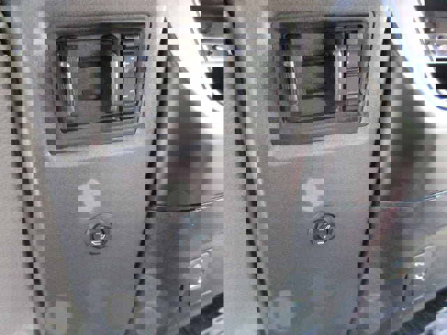 Used 2022 Ford F550 4x4 SuperCab Super Duty image 25