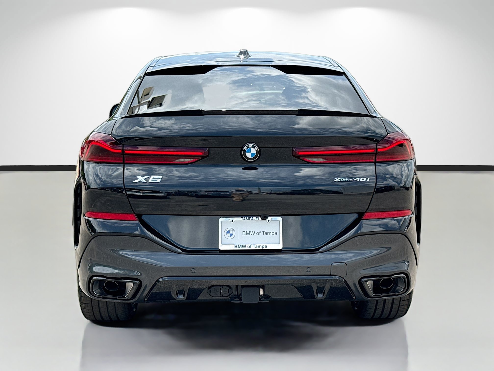 New 2027 BMW X6 xDrive40i w/ Executive Package AWD/4WD image 4
