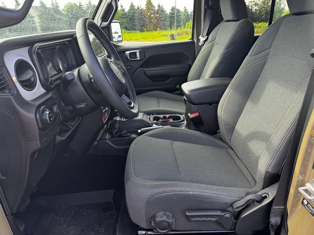 Certified 2025 Jeep Gladiator Mojave AWD/4WD image 21