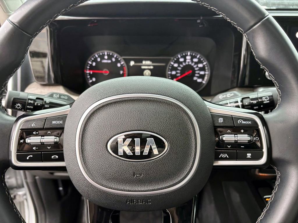 Used 2021 Kia Sorento EX w/ EX AWD X-Line Package image 16