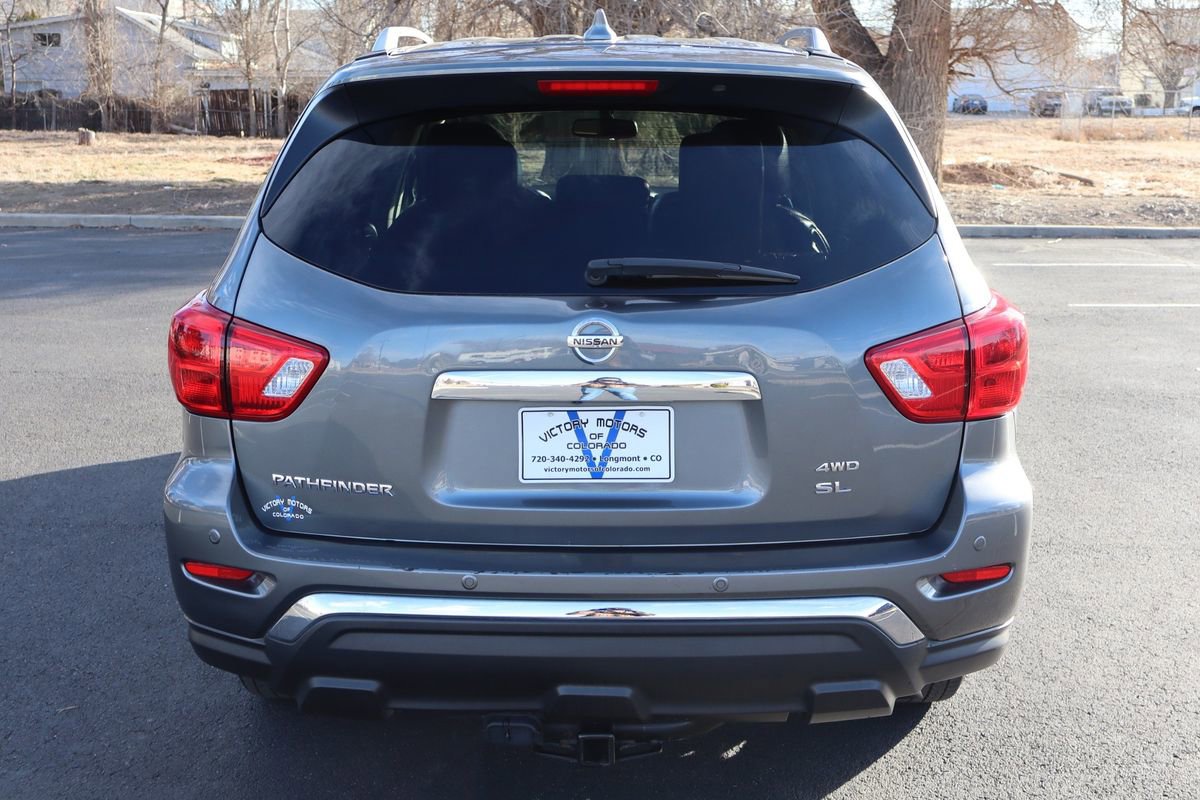 Used 2019 Nissan Pathfinder SL AWD/4WD image 6